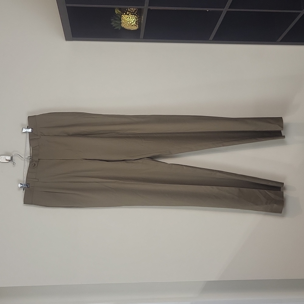 JOS. A. BANK Tan Kaki Superfine 100% Wool Gabardine Pleated Dress Pants - 35 Reg